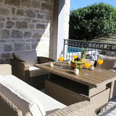 Miravalle, - Lux With Private Parking, Jacuzzi And Heated Pool *
