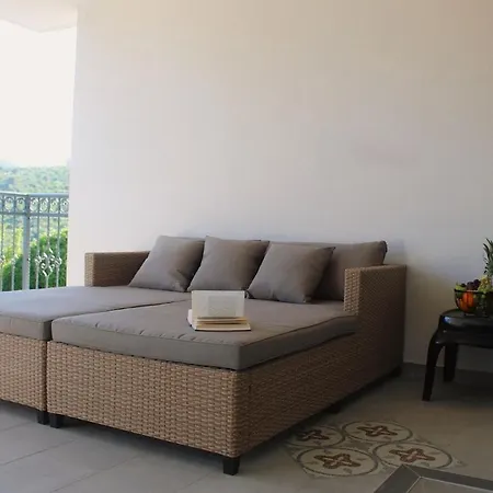 Villa Miravalle, - Lux With Private Parking, Jacuzzi And Heated Pool *