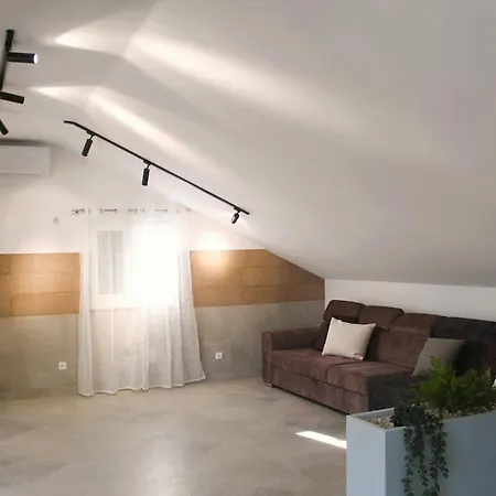 Miravalle, - Lux With Private Parking, Jacuzzi And Heated Pool * Ostrvica