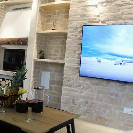 Villa Miravalle, - Lux With Private Parking, Jacuzzi And Heated Pool Ostrvica