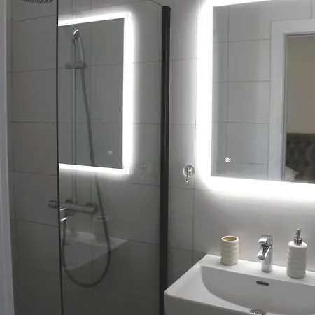Miravalle, - Lux With Private Parking, Jacuzzi And Heated Pool