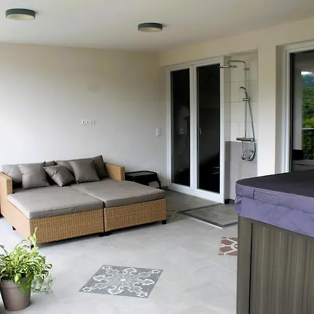 Villa Miravalle, - Lux With Private Parking, Jacuzzi And Heated Pool Ostrvica